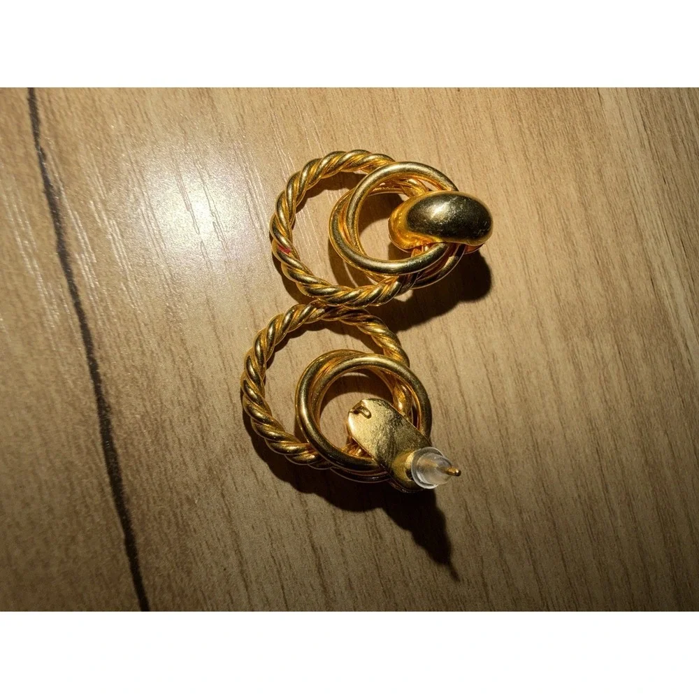 Vintage 80s Chunky Gold Tone  DOOR KNOCKER Hoop Earrings